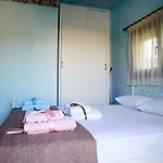 Vana Apartment *