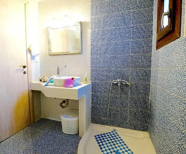 Vana Apartment *